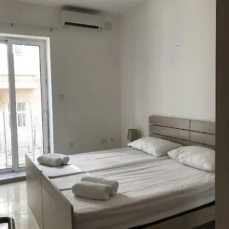 Don Mikiel Rua 3 Appartement *
